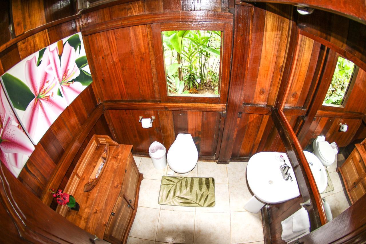 Red Frog Bungalows Surf Resort Bastimentos Exterior photo